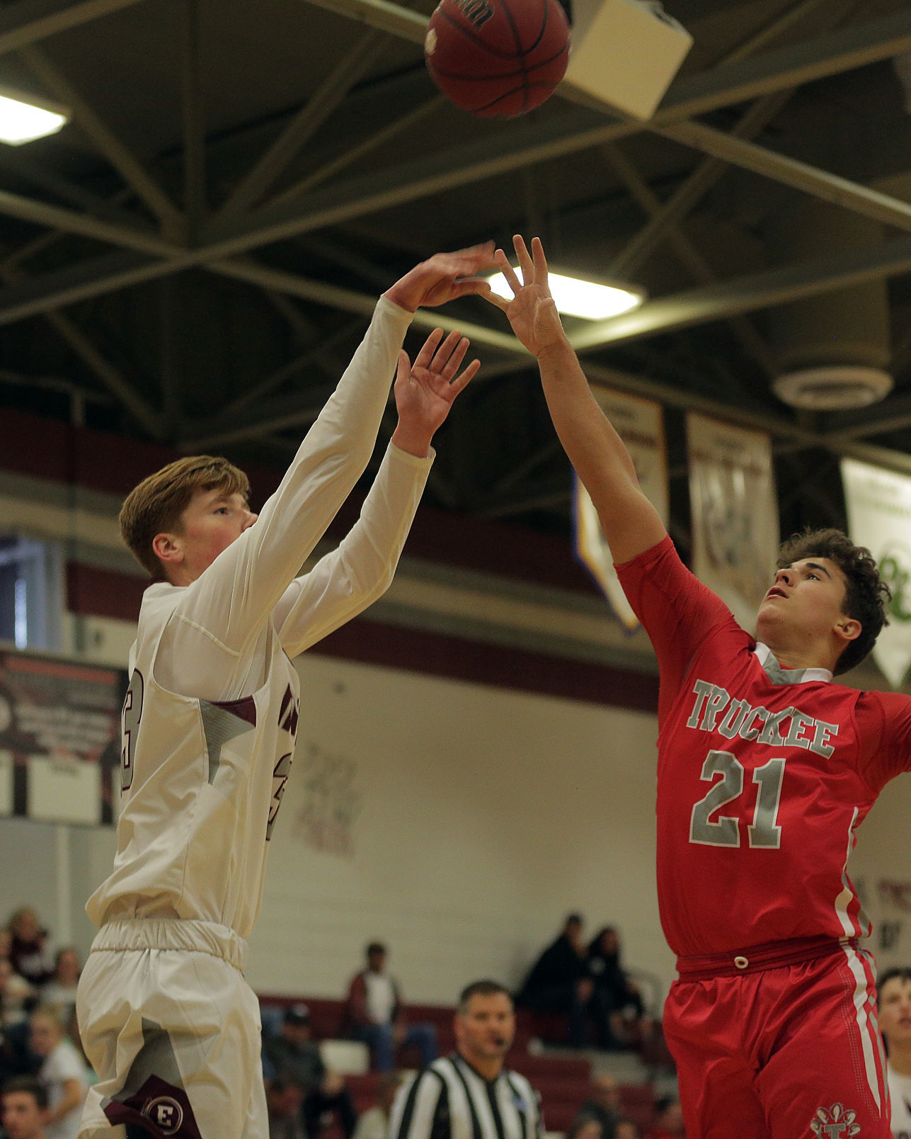 Truckee at Elko Boys Basketball (54).jpg
